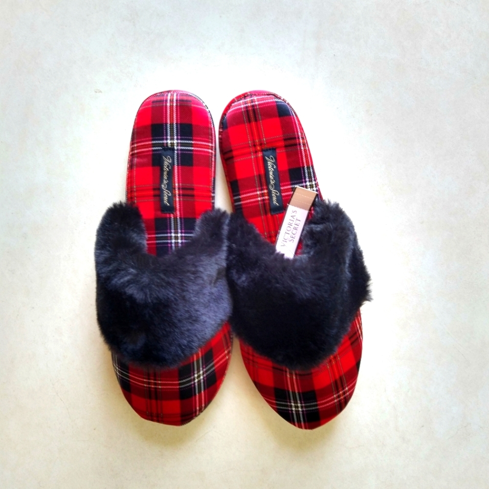 Victoria Secret Plaid Slippers NWT